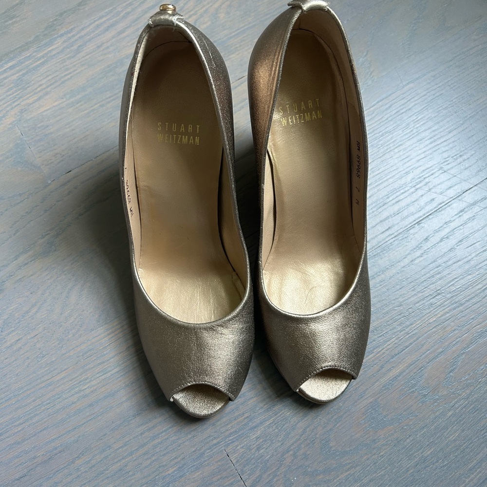 Stuart Weitzman Gold Peep Toe Wedges